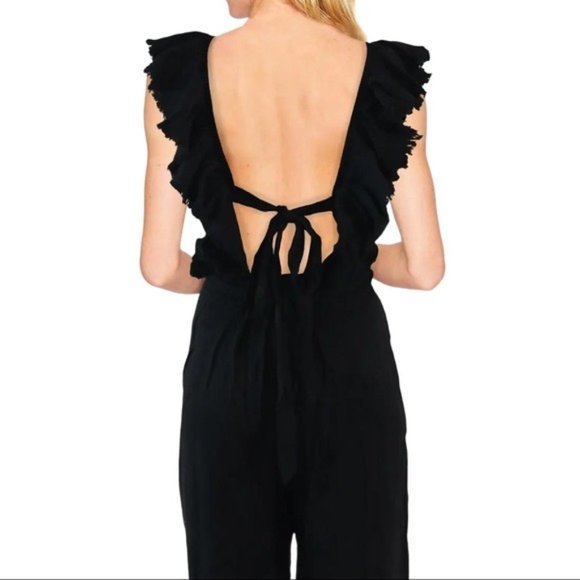 NWT PAM & GELA Flutter Sleeve Tie Back Jumpsuit in Black - Small - Picture 2 of 2